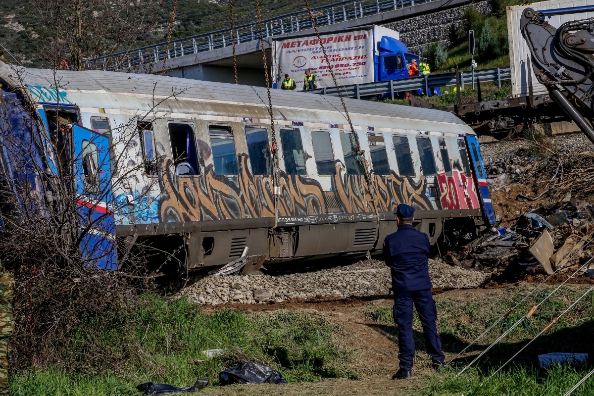 Τέμπη: Στη Θεσσαλονίκη το Σάββατο οι δύο πρώτες εκταφές σορών των θυμάτων – Ετοιμάζουν προσφυγές οι συγγενείς