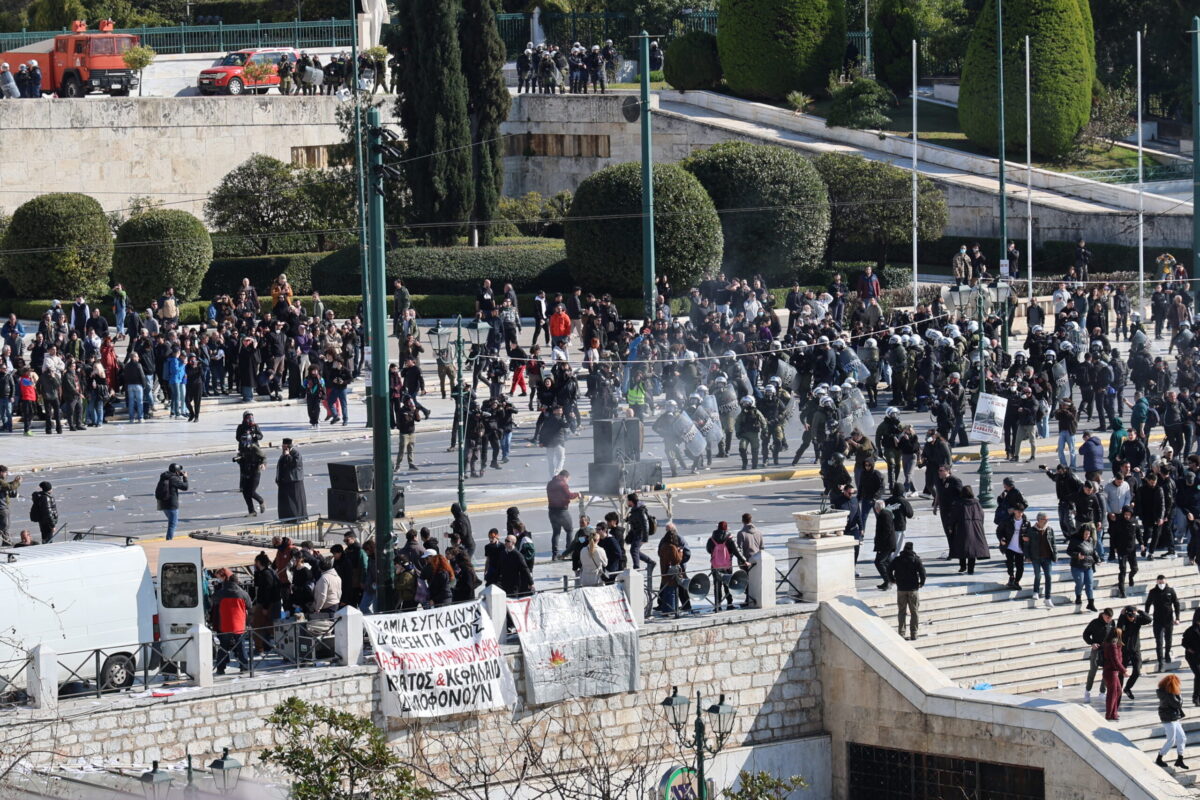 Τέμπη: Εντυπωσιακές συγκεντρώσεις πανελλαδικά – Ένταση και μικροεπεισόδια σε Αθήνα και Θεσσαλονίκη
