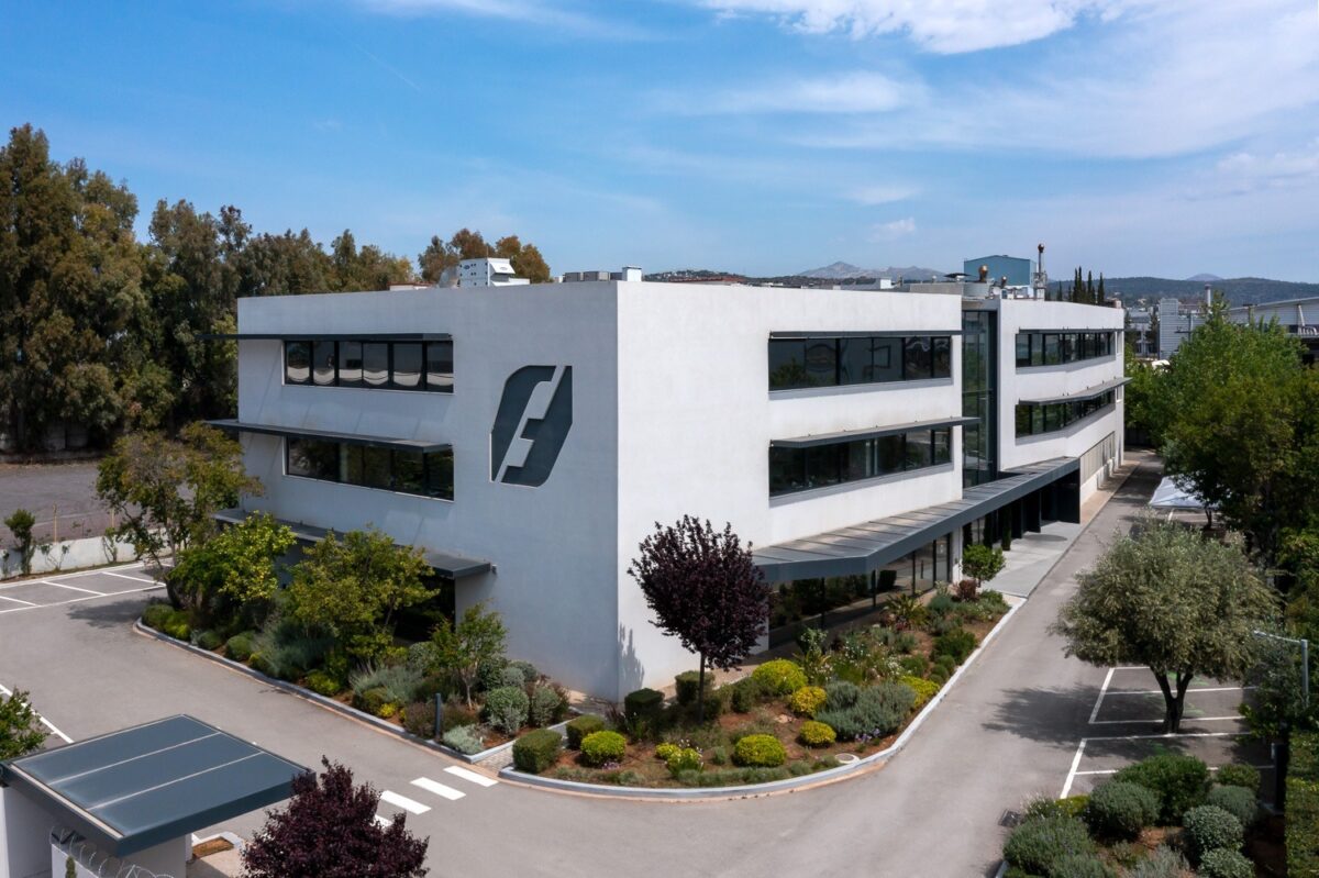 THEON: Ρεκόρ εσόδων, κερδών και παραγγελιών το 2025 – Δυναμικές προοπτικές ανάπτυξης για το 2026