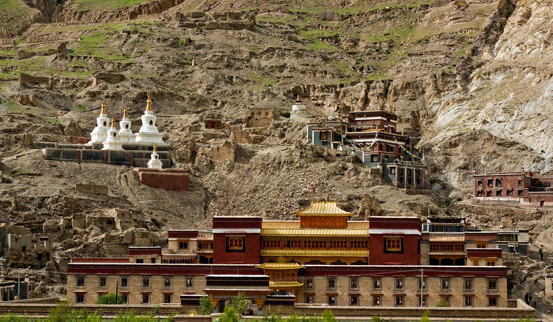 Θιβέτ: Η εντυπωσιακή βιβλιοθήκη που βρέθηκε σε μοναστήρι το 2003 με περίπου 84.000 παλαιά χειρόγραφα! (βίντεο)