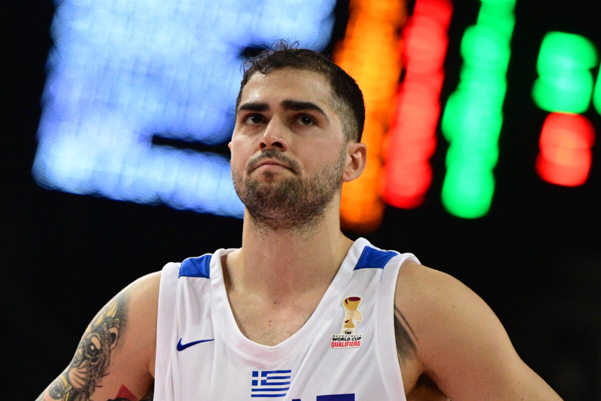 Ελλάδα – Μαυροβούνιο 65-67: Απρόσμενη ήττα για τη γαλανόλευκη στα προκριματικά του Μουντομπάσκετ με κρίσιμο λάθος Τολιόπουλου