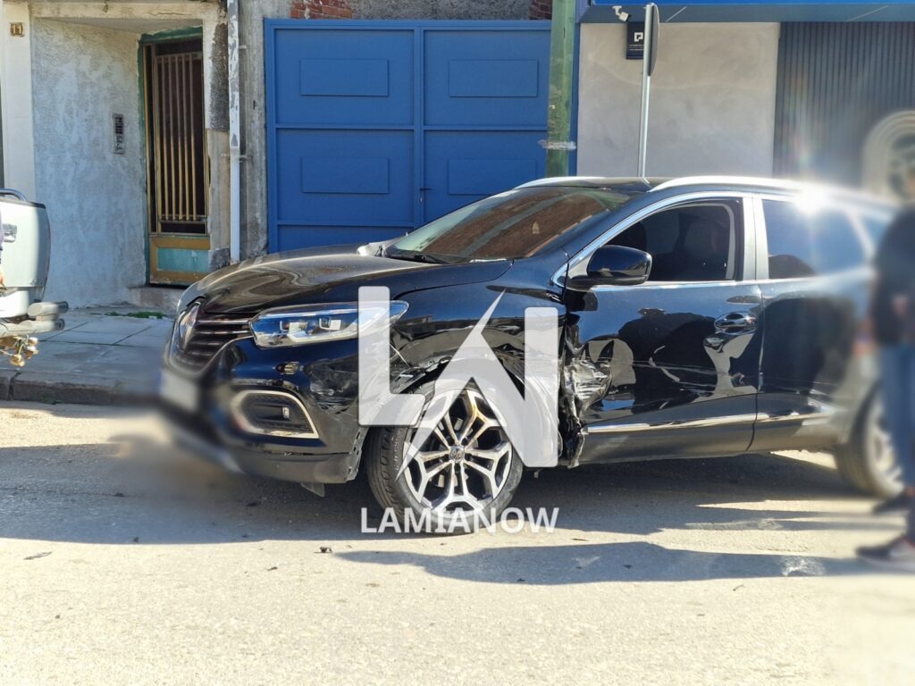 Σύγκρουση στη Λαμία: 85χρονος οδηγός προκάλεσε καραμπόλα πέντε οχημάτων μετά από απώλεια ελέγχου 4 τροχαίο