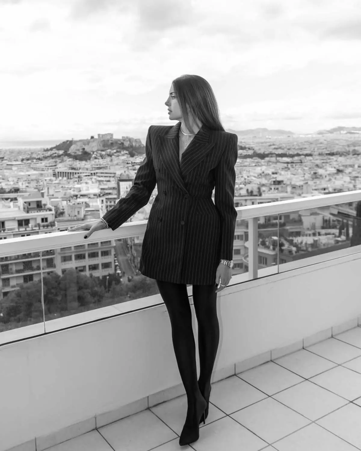 Το φόρεμα Zara της Σταματίνας Τσιμτσιλή είναι το πιο στυλάτο και άνετο που θα βρεις 3 Με φόρεμα Zara η Σταματίνα Τσιμτσιλή