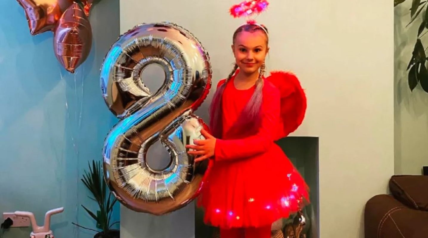 Η Λίλια έπαιζε στον δρόμο όταν δέχθηκε την επίθεση.Φωτογραφία: Universal News & Sport