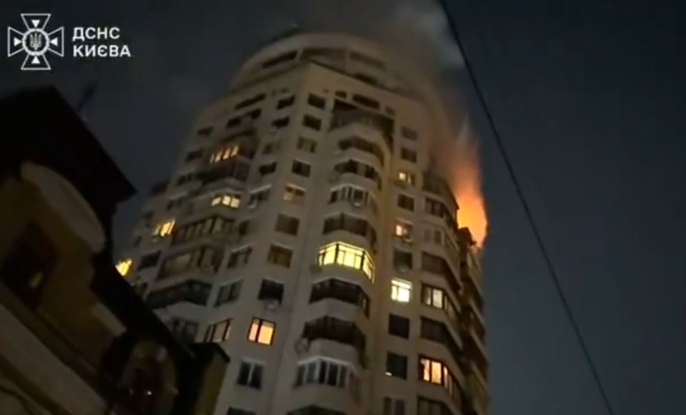 Ουκρανία: Νυχτερινή «καταιγίδα» από τη Ρωσία με drones και πυραύλους – Ο Ζελένσκι καταγγέλλει ότι η «τρομοκρατία» είναι προτεραιότητα για τη Μόσχα