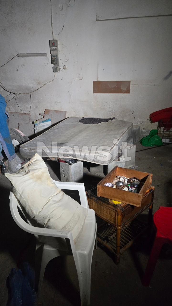 Θεσσαλονίκη: Σοκαριστικές εικόνες από το υπόγειο τρόμου όπου βρέθηκε νεκρή η 47χρονη – Απολογούνται οι δύο άνδρες για τις ανθρωποκτονίες