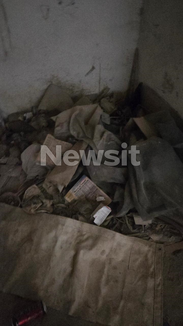 Θεσσαλονίκη: Σοκαριστικές εικόνες από το υπόγειο τρόμου όπου βρέθηκε νεκρή η 47χρονη – Απολογούνται οι δύο άνδρες για τις ανθρωποκτονίες 6 Θεσσαλονίκη: Σοκαριστικές εικόνες από το υπόγειο τρόμου όπου βρέθηκε νεκρή η 47χρονη – Απολογούνται οι δύο άνδρες για τις ανθρωποκτονίες