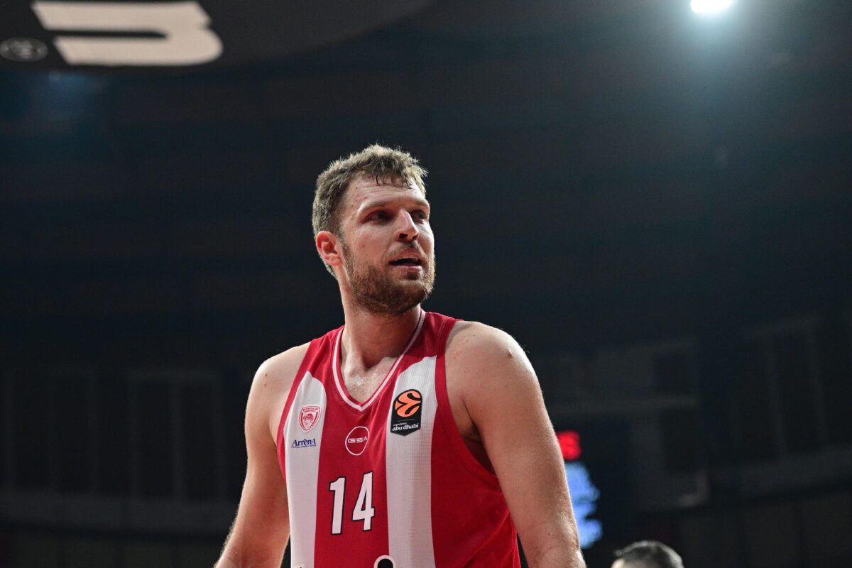 Ντουμπάι BC – Ολυμπιακός: Αμετάβλητη η δωδεκάδα των ερυθρολεύκων