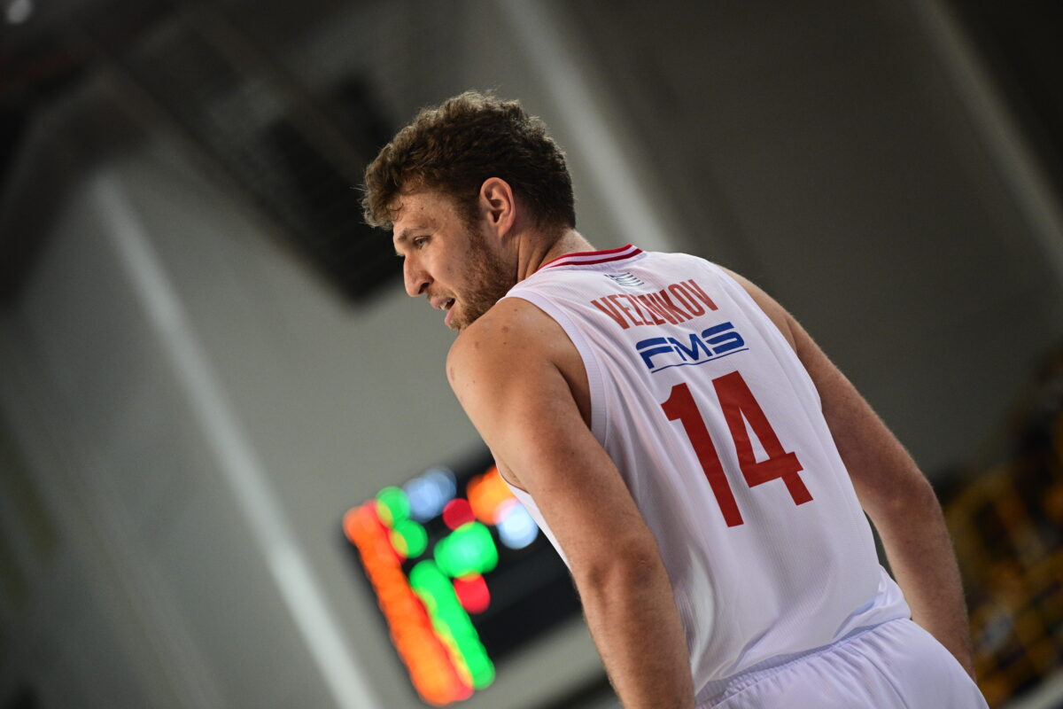 Βεζένκοφ για Χέιζ-Ντέιβις: «Καλωσόρισες»