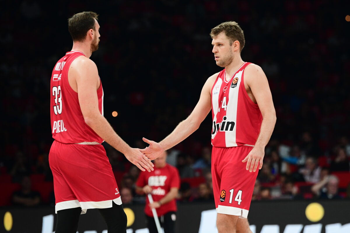 Ολυμπιακός: Απουσία Βεζένκοφ και Μιλουτίνοφ απέναντι στη Ζαλγκίρις