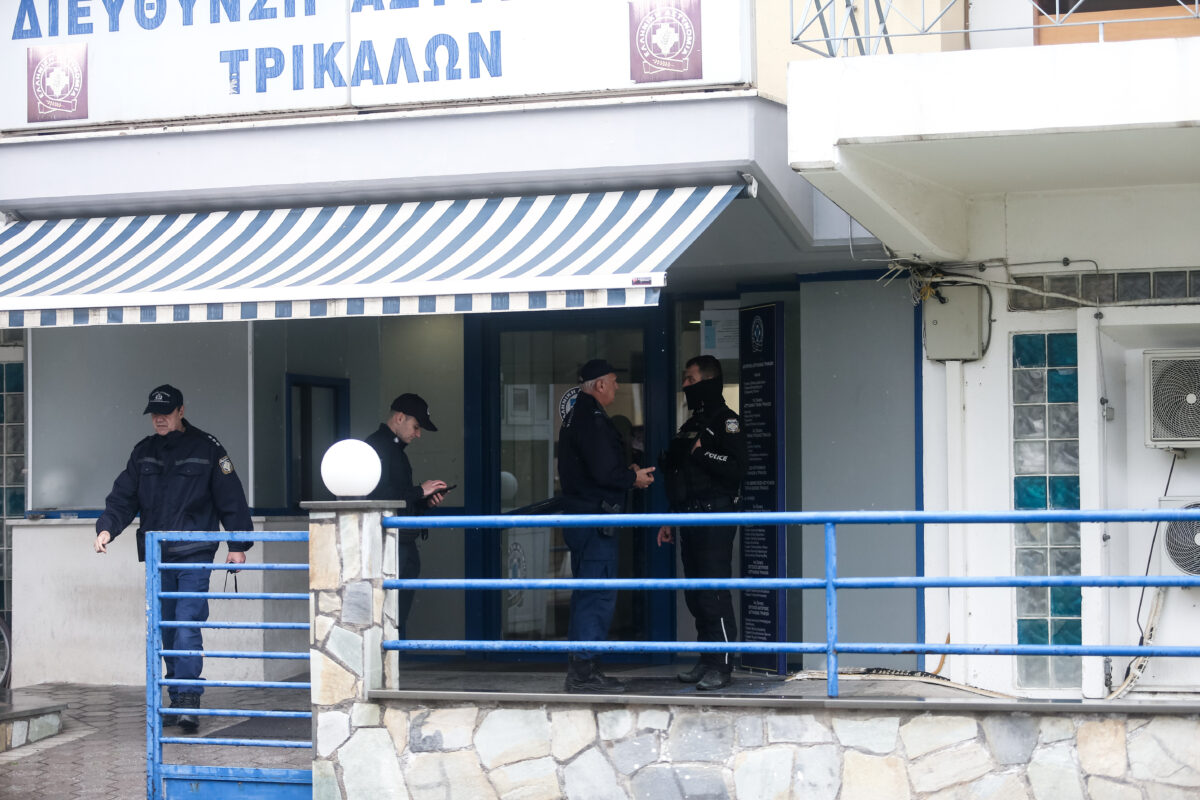 Βιολάντα: Ο Δημήτρης Παπαστεργίου στο στόχαστρο του εργοστασιάρχη – «Αβάσιμοι ισχυρισμοί για μεταφορά ευθυνών», δηλώνουν συνεργάτες του υπουργού