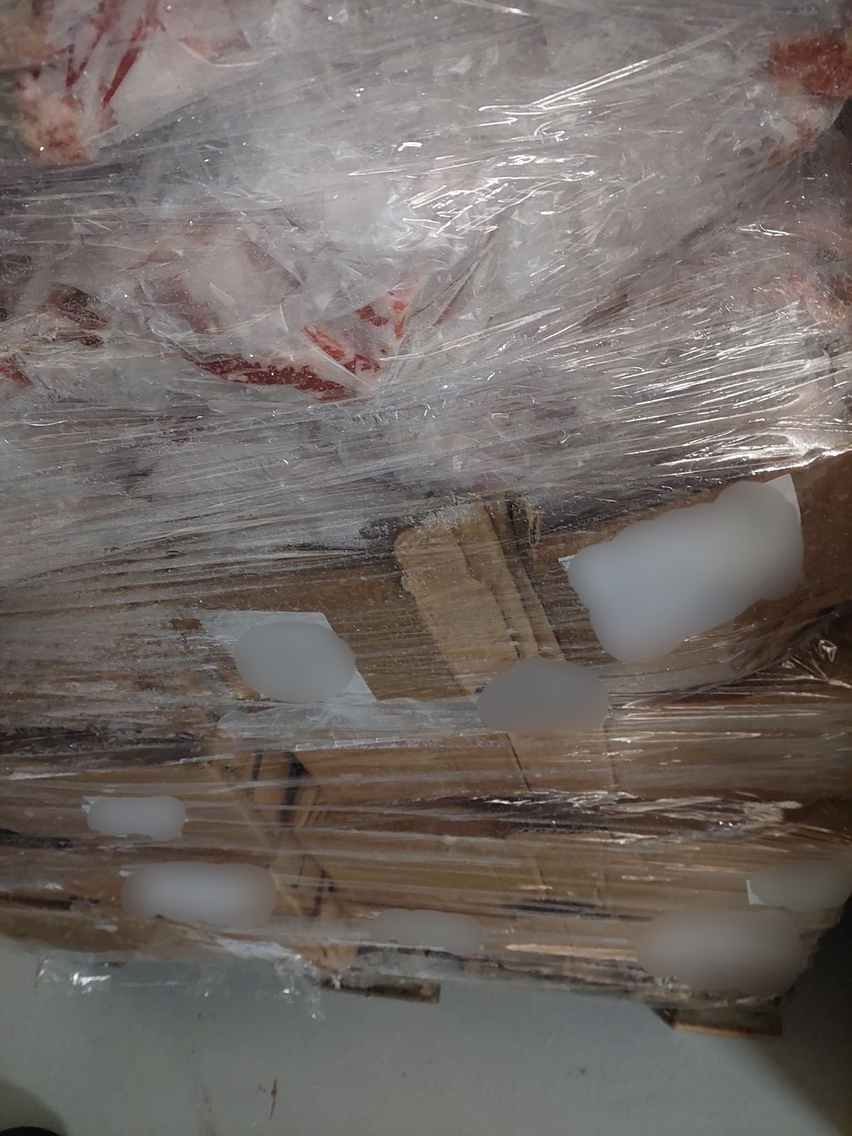 Καπανδρίτι: Κατασχέθηκαν την Τσικνοπέμπτη 4,8 τόνοι αλλοιωμένων κρεάτων – Δείτε εικόνες 5 Καπανδρίτι: Κατασχέθηκαν την Τσικνοπέμπτη 4,8 τόνοι αλλοιωμένων κρεάτων – Δείτε εικόνες