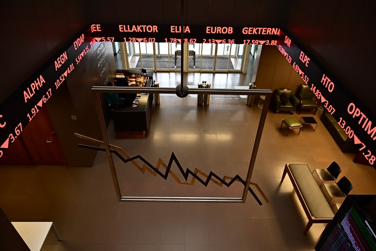 Χρηματιστήριο Αθηνών: Με μικρή πτώση 0,09% έκλεισαν οι μετοχές, στα 240,03 εκατ. ευρώ ο τζίρος