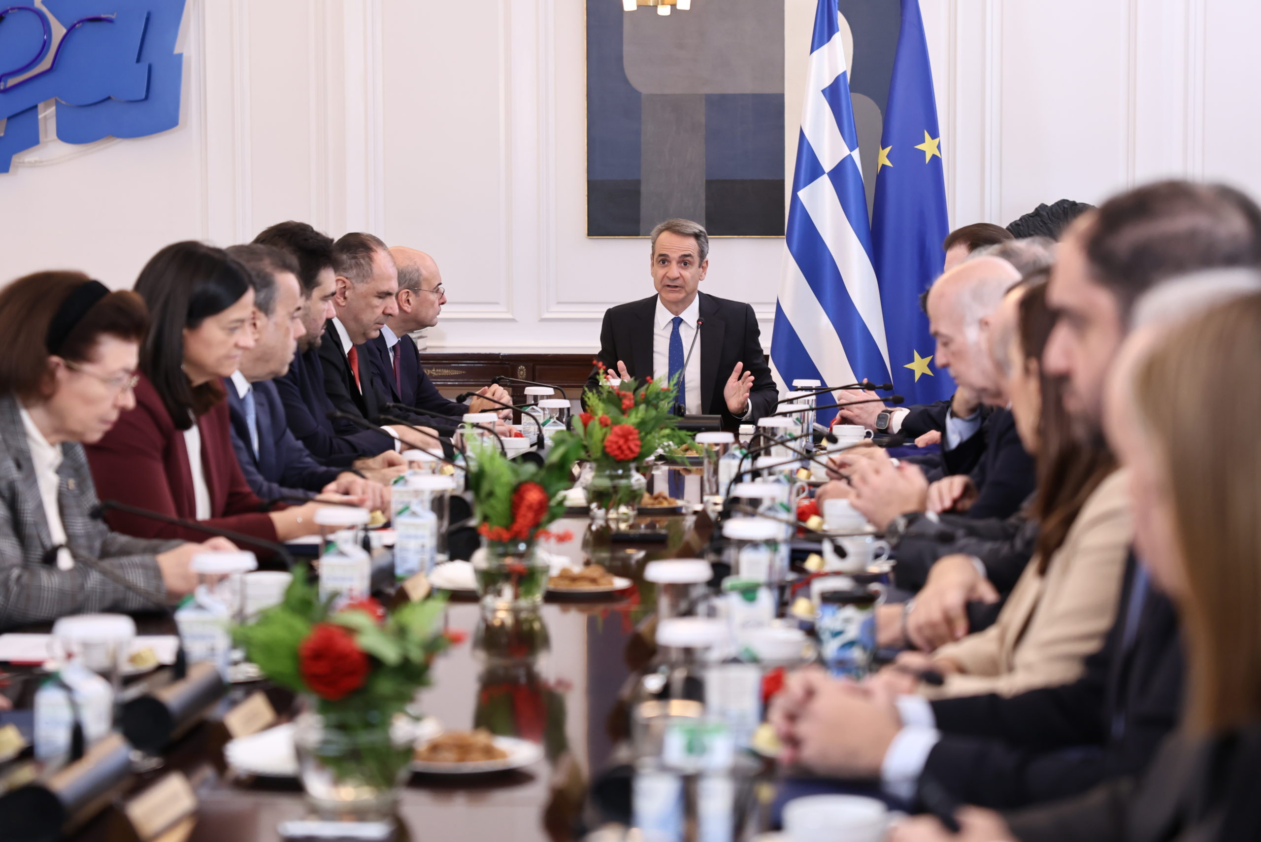 Τα δώρα που έλαβαν το 2025 ο Κυριάκος Μητσοτάκης και οι υπουργοί – Δείτε τη λίστα