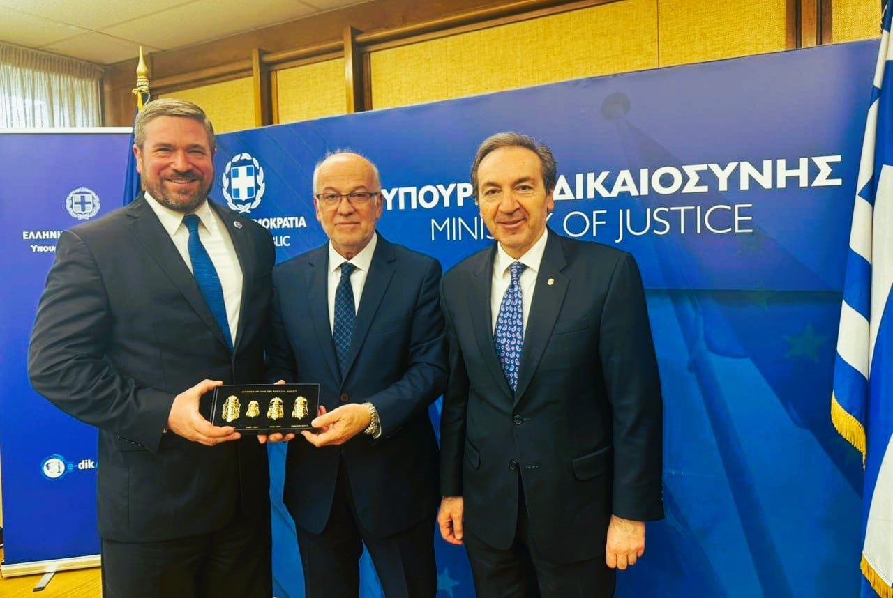 Υπουργείο Δικαιοσύνης: Επαφή Φλωρίδη-Μπούγα με υποδιοικητή του FBI – Τι αντάλλαξαν