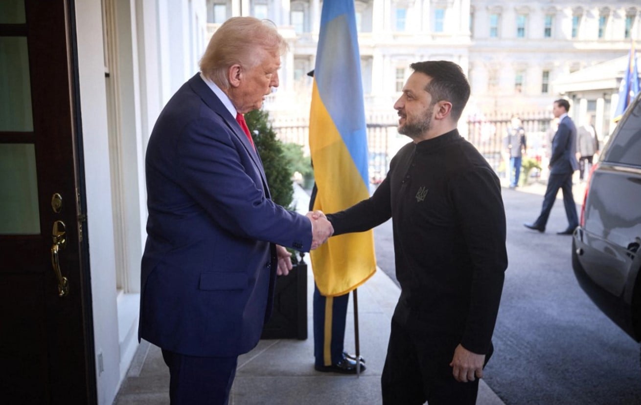 Ο Ντόναλντ Τραμπ προτρέπει την Ουκρανία να επιταχύνει τις συνομιλίες για τον τερματισμό του πολέμου