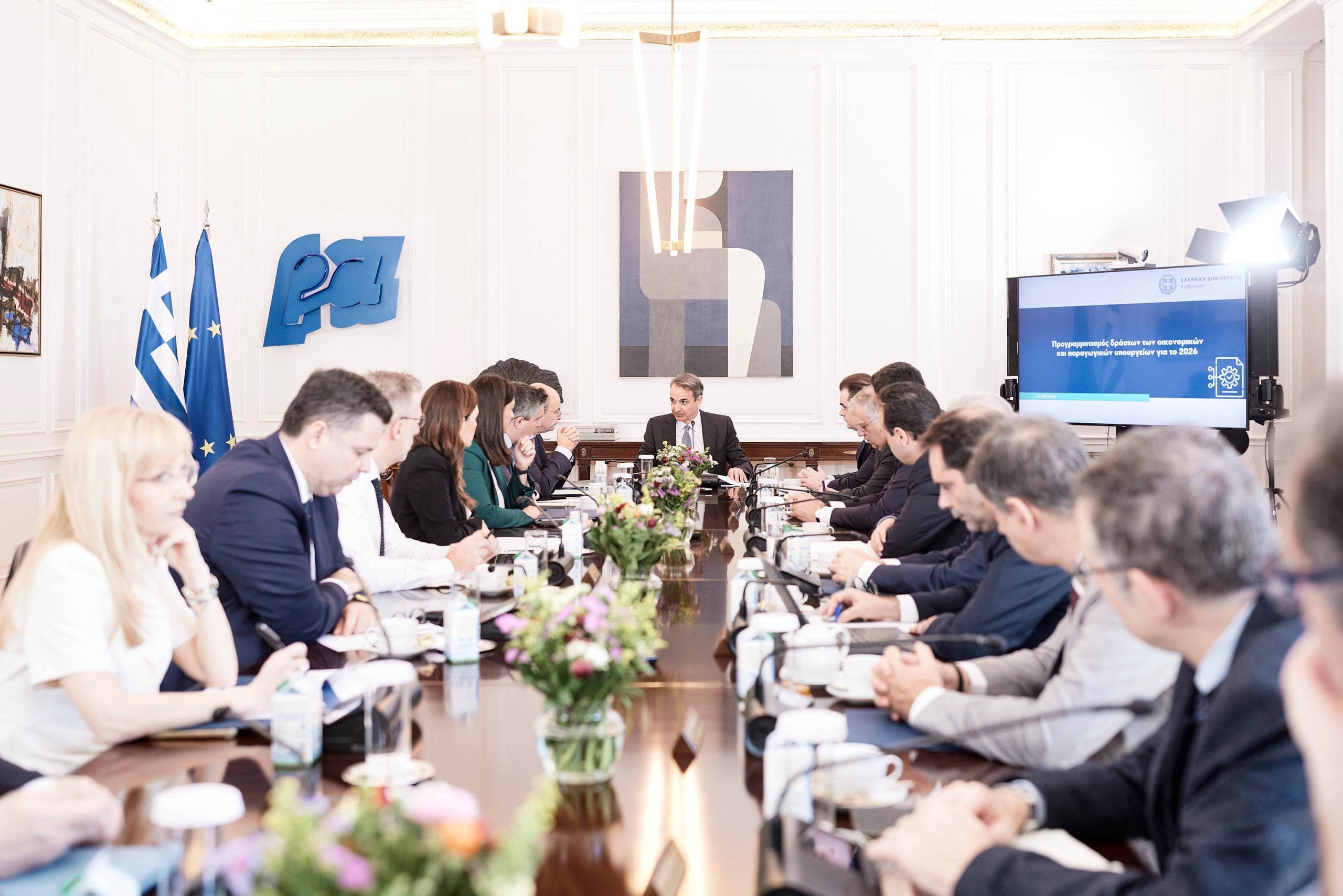 Κυριάκος Μητσοτάκης: Σκέφτεται την επόμενη κίνηση – Προτάσεις από στενούς συνεργάτες για εκλογές το 2026