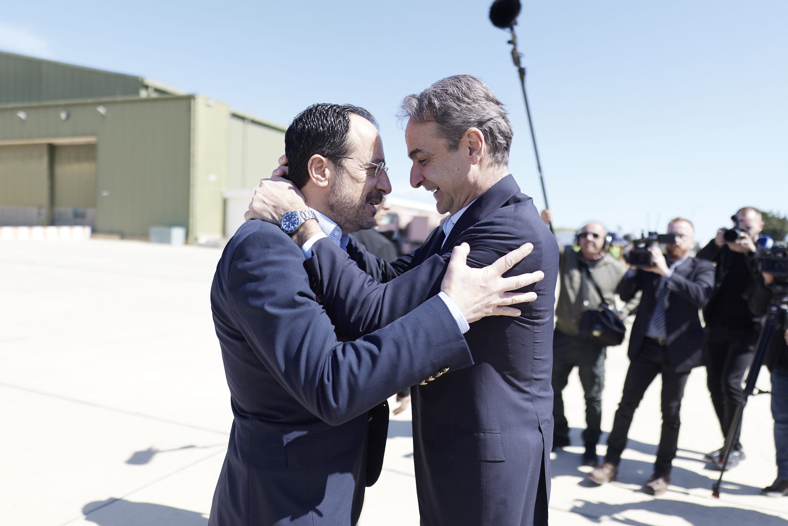 Κύπρος: Ισχυρά μηνύματα από τη συνάντηση Μακρόν-Μητσοτάκη-Χριστοδουλίδη – «Η Λευκωσία δεν θα είναι ποτέ μόνη» 10 Μητσοτάκης Χριστοδουλίδης