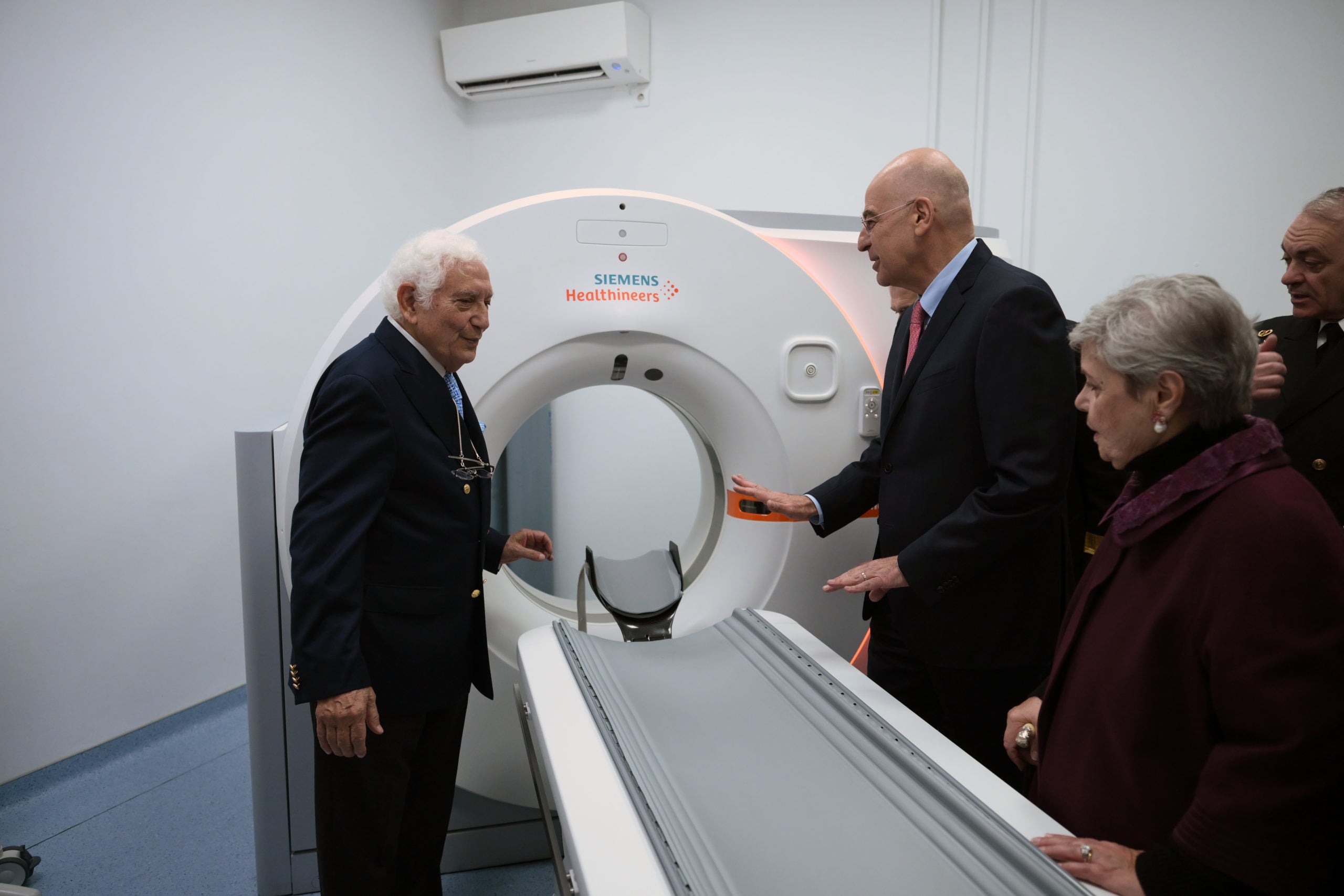 Δένδιας: Αν δεν μετασχηματίσουμε τα πάντα, η επιβίωση δεν θα είναι δυνατή