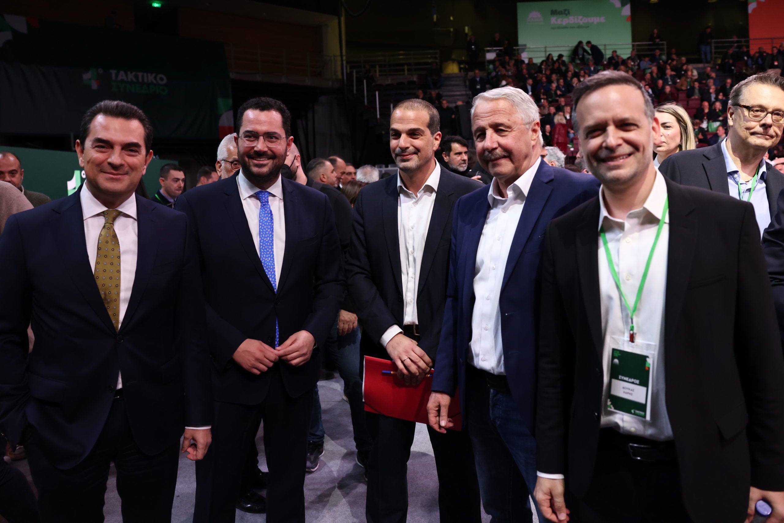 4ο Συνέδριο ΠΑΣΟΚ: Πανδαισία στο Τάε Κβον Ντο Φαλήρου – Αγκαλιές, χαμόγελα και συζητήσεις – ΦΩΤΟ 50 4ο Συνέδριο ΠΑΣΟΚ: Πανδαισία στο Τάε Κβον Ντο Φαλήρου – Αγκαλιές, χαμόγελα και συζητήσεις – ΦΩΤΟ