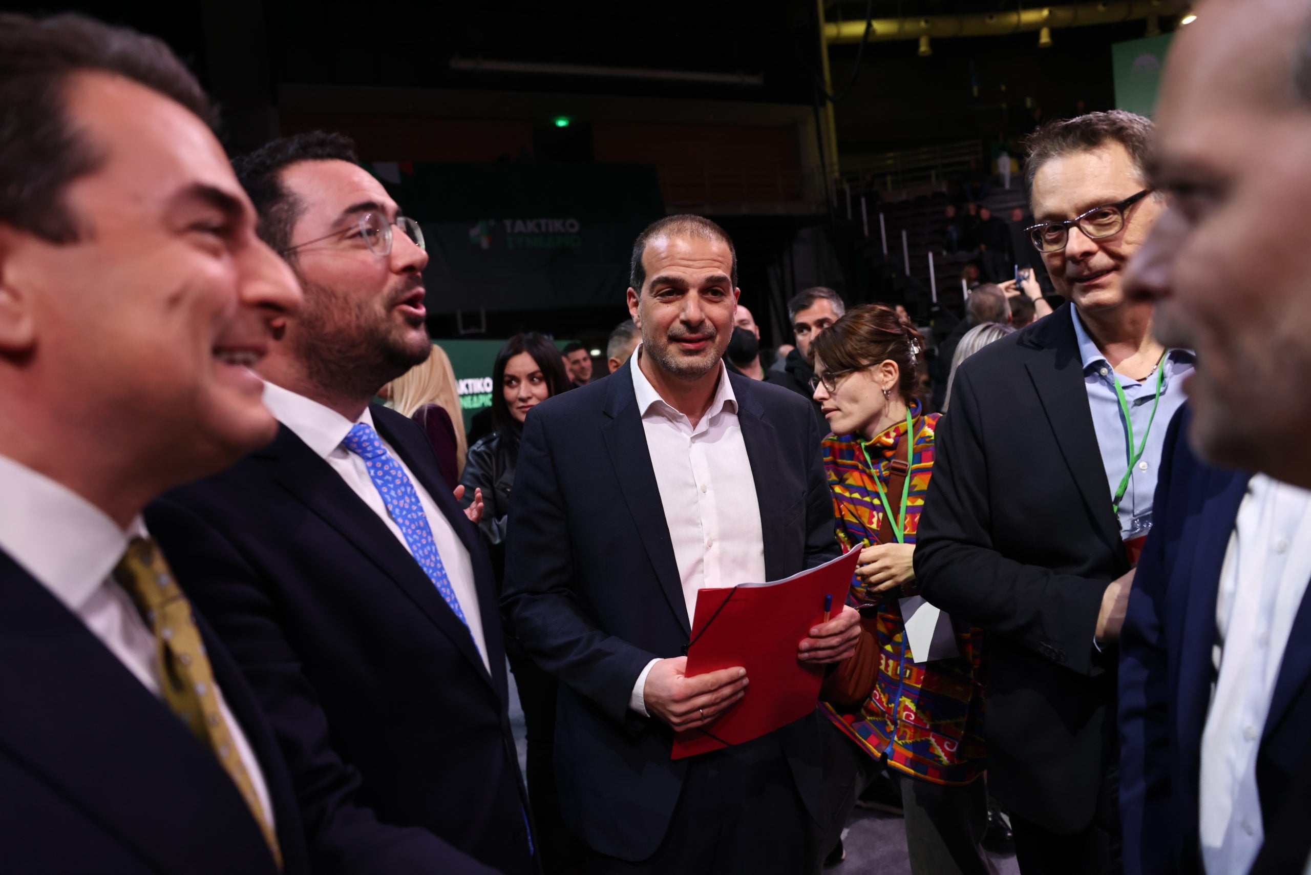 4ο Συνέδριο ΠΑΣΟΚ: Πανδαισία στο Τάε Κβον Ντο Φαλήρου – Αγκαλιές, χαμόγελα και συζητήσεις – ΦΩΤΟ 49 4ο Συνέδριο ΠΑΣΟΚ: Πανδαισία στο Τάε Κβον Ντο Φαλήρου – Αγκαλιές, χαμόγελα και συζητήσεις – ΦΩΤΟ