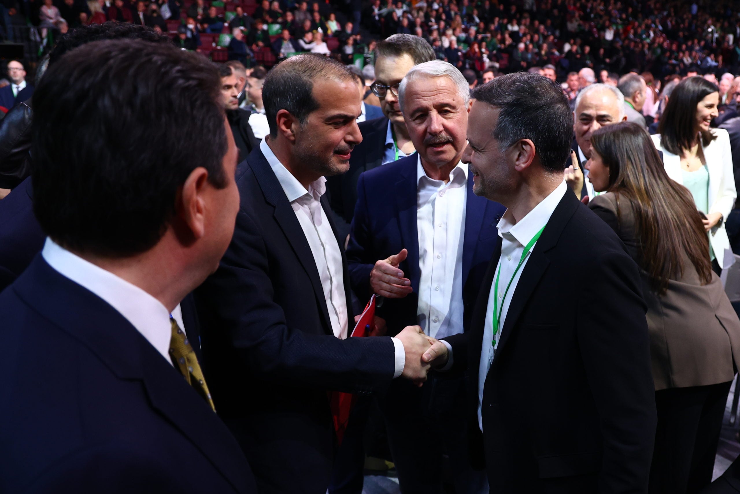 4ο Συνέδριο ΠΑΣΟΚ: Πανδαισία στο Τάε Κβον Ντο Φαλήρου – Αγκαλιές, χαμόγελα και συζητήσεις – ΦΩΤΟ 52 4ο Συνέδριο ΠΑΣΟΚ: Πανδαισία στο Τάε Κβον Ντο Φαλήρου – Αγκαλιές, χαμόγελα και συζητήσεις – ΦΩΤΟ