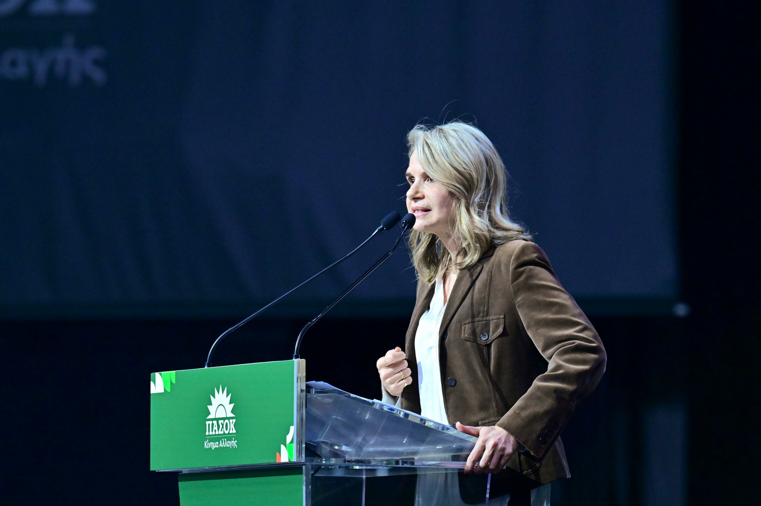 4ο συνέδριο ΠΑΣΟΚ – Μιλένα Αποστολάκη: «Απέναντι στους υποστηρικτές της Δεξιάς στέκονται οι πολίτες της χώρας»