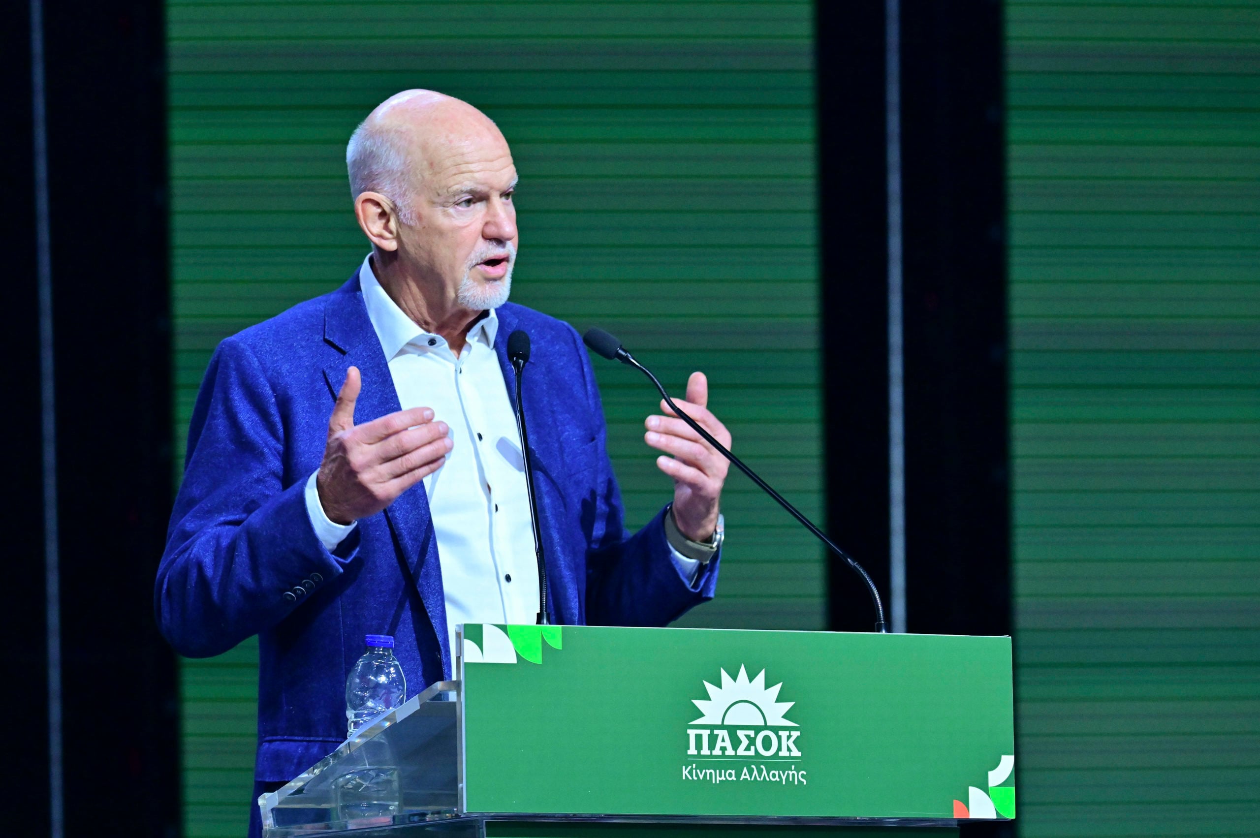 4ο συνέδριο ΠΑΣΟΚ – Γιώργος Παπανδρέου: Το ΠΑΣΟΚ επανέρχεται για να μεταμορφώσει τη λειτουργία της χώρας