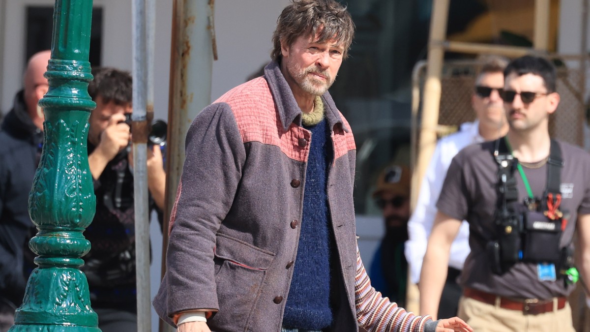 Μπραντ Πιτ: Το AI βίντεο με τη βόλτα στο Μενίδι που κατακτά και η ατάκα για τον Γκλέτσο