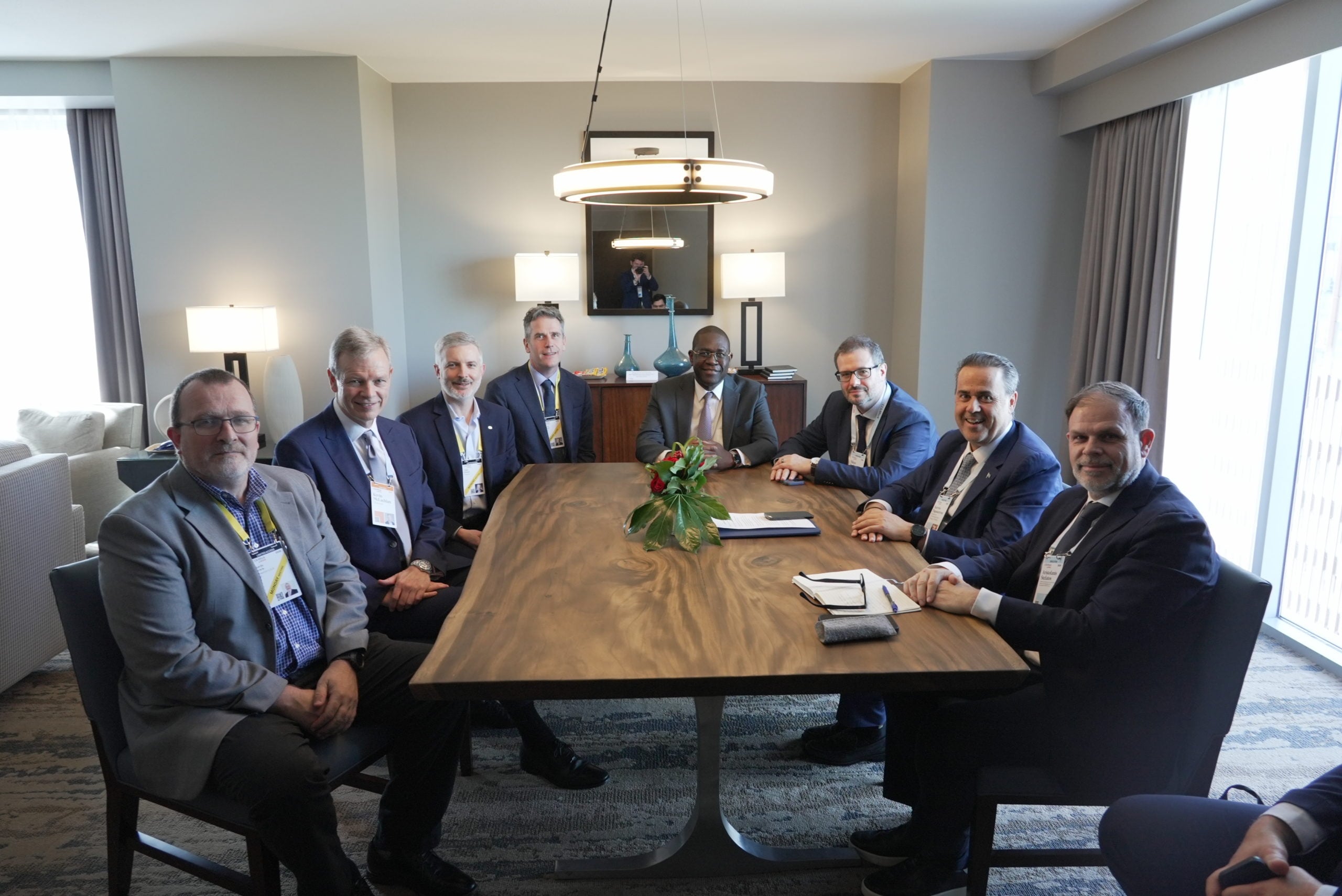 Συνάντηση Παπασταύρου με ομάδα της Chevron στις ΗΠΑ – Σεισμικές μελέτες νότια της Κρήτης έως το 2026