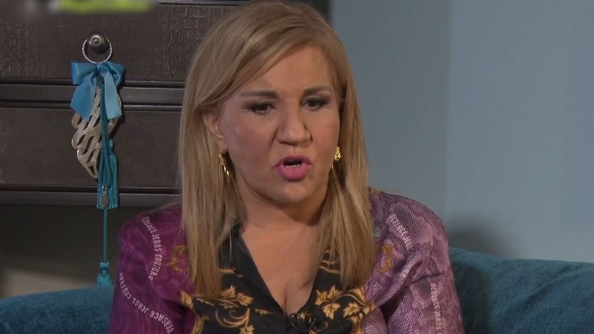 Δέσποινα Μοιραράκη: «Προσπάθησε να με κακοποιήσει σεξουαλικά πίσω από τη βιβλιοθήκη» – Η συγκλονιστική εμπειρία στο Ιράν