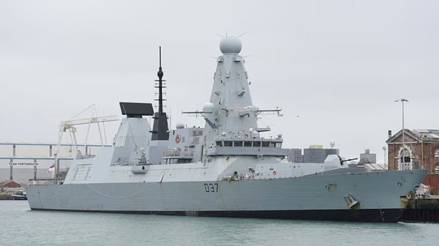 Βρετανία: Αποστέλλει ελικόπτερα με αντι-drones τεχνολογία και πολεμικό σκάφος στην Κύπρο