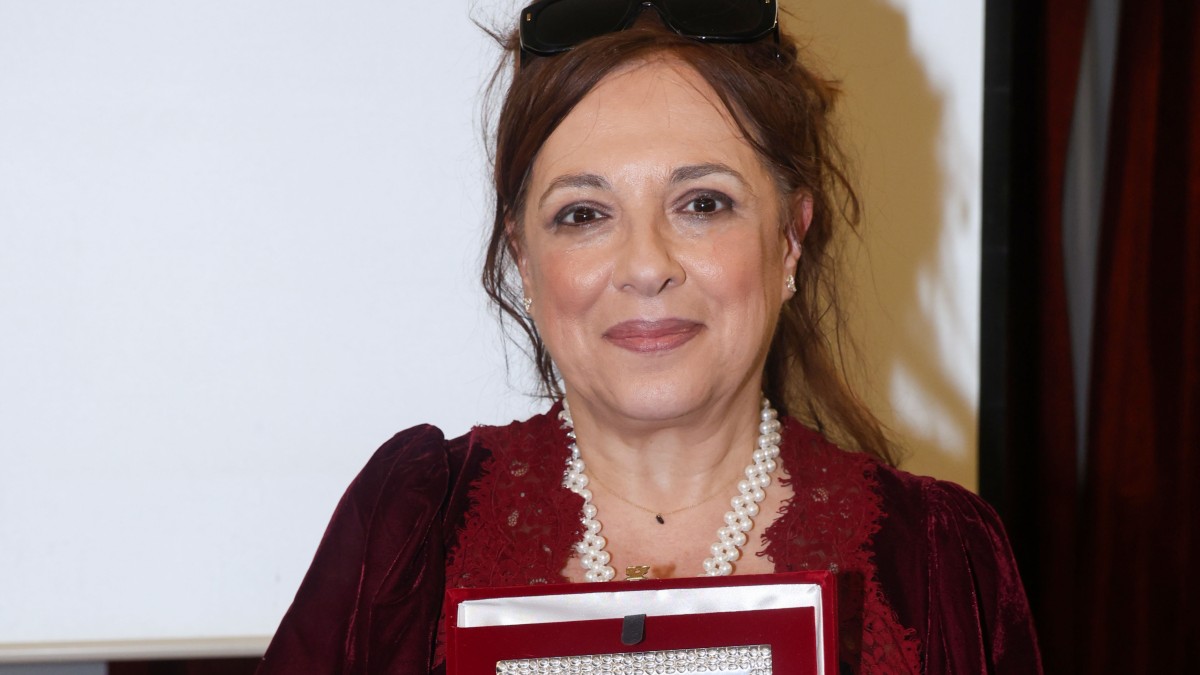 Ελένη Ράντου: Συγκινητική βράβευση για την προσφορά της στο θέατρο – Η ομιλία της αδερφής της