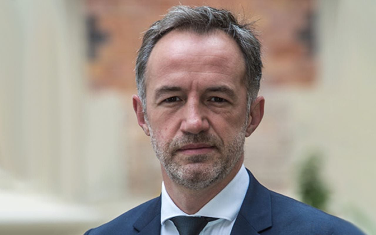 Γαλλία: Ο Εμανουέλ Γκρεγκουάρ αναλαμβάνει δήμαρχος Παρισιού βάσει exit poll – Η ακροδεξιά ηττάται σε Τουλόν και Μασσαλία