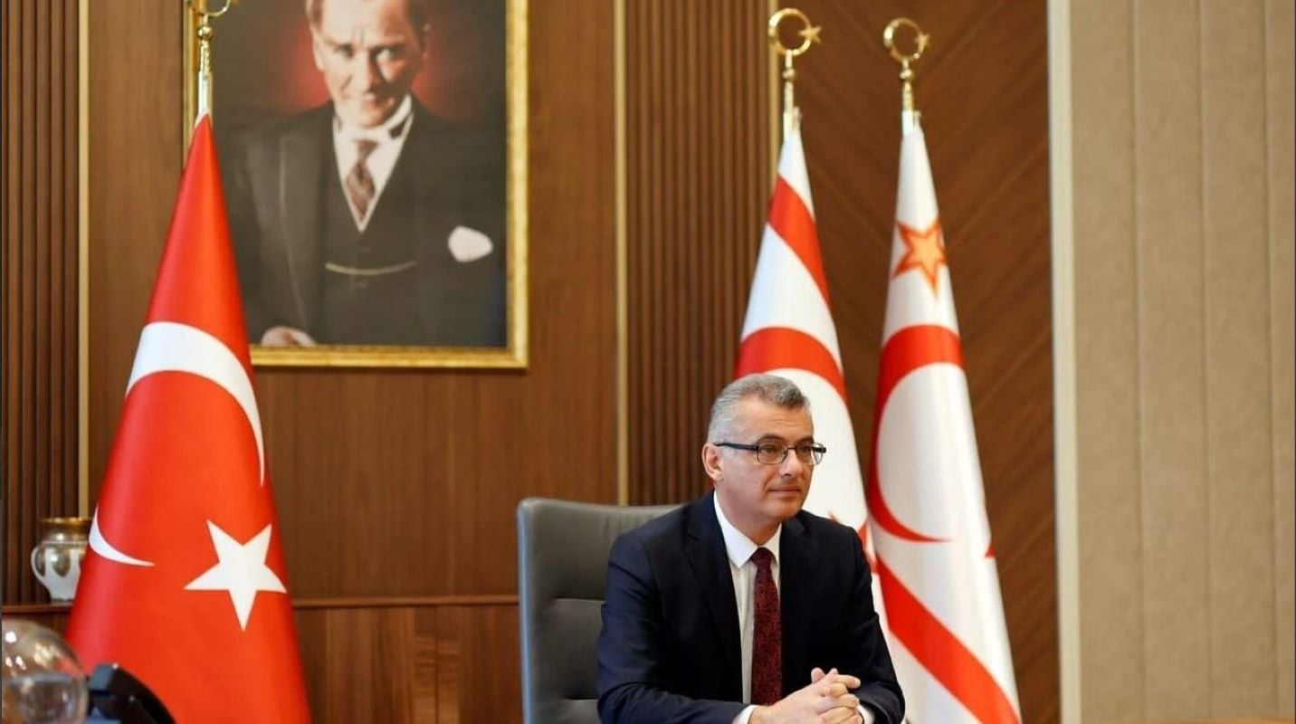 Εμπρηστικός ο Ερχιουρμάν: «Αντιφατικές με το αίσθημα ευθύνης και σοβαρότητας οι δηλώσεις Δένδια»