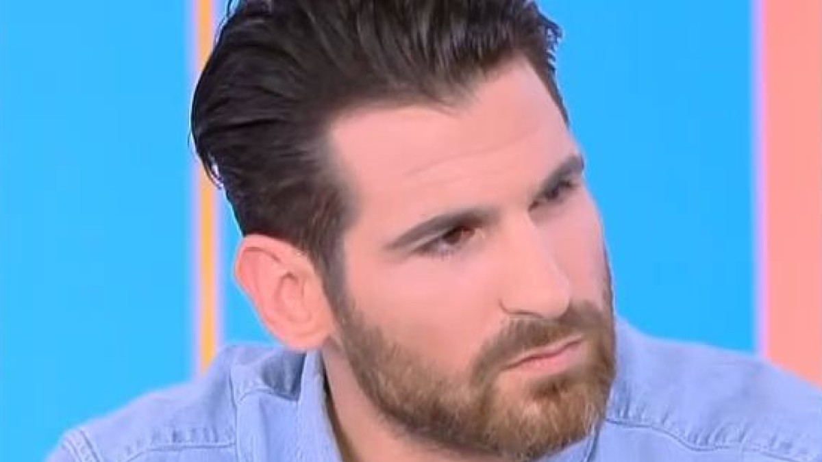 Ετεοκλής Παύλου: «Έχω βρει τον εαυτό μου να δακρύζει απρόσμενα» – Η αποκάλυψη για το ατύχημα που τον καθόρισε