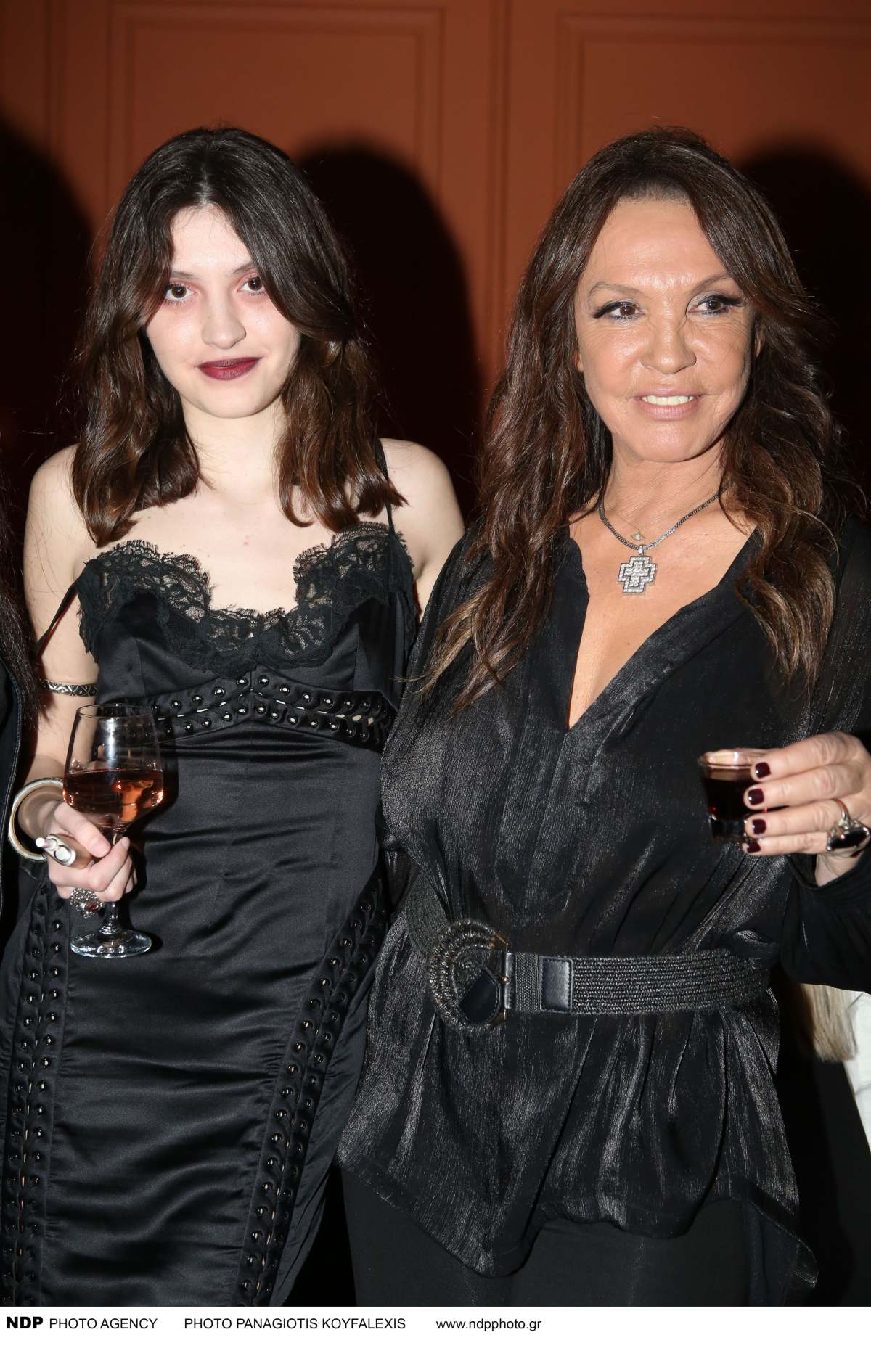 Η Βάνα Μπάρμπα με την κόρη της