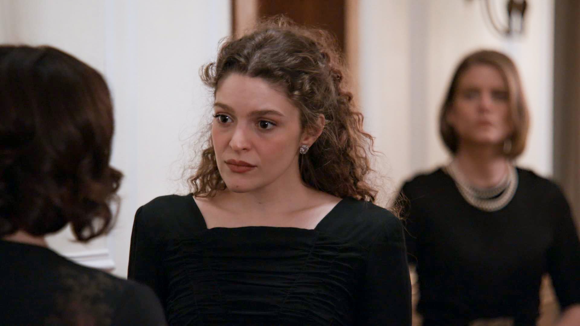 Grand Hotel: Η Αλίκη και ο Πέτρος παγιδεύουν την Ελένη