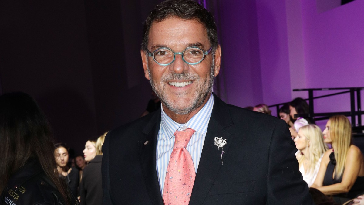 Γιώργος Τσαγκαράκης – Έρευνα στην γκαλερί του στο Κολωνάκι: Ανακαλύφθηκαν πλαστογραφημένοι πίνακες