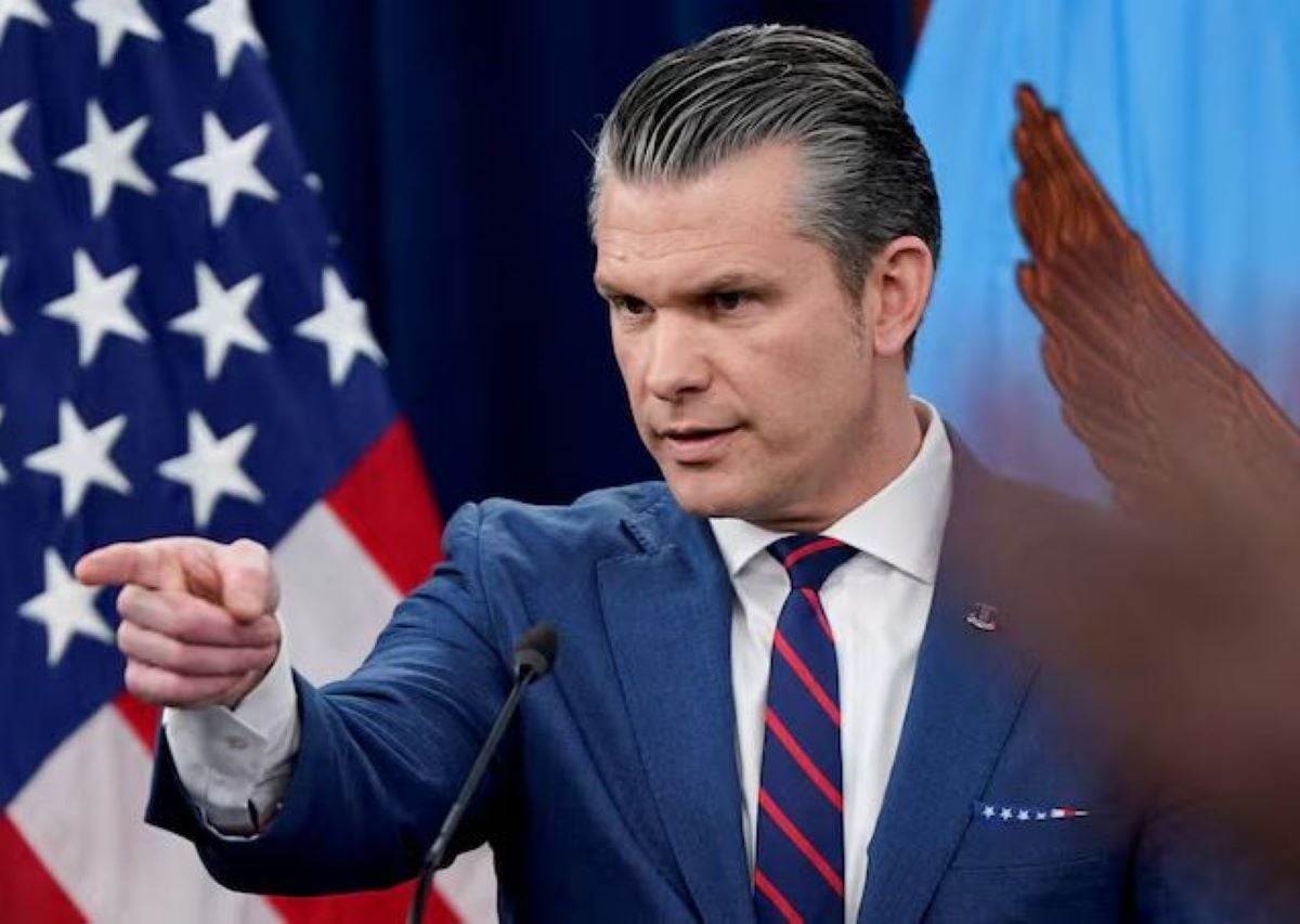 Χέγκσεθ: «Θα πετάμε όλη μέρα κι όλη νύχτα στο Ιράν – Τα αεροπλάνα μας θα σπέρνουν θάνατο και καταστροφή»