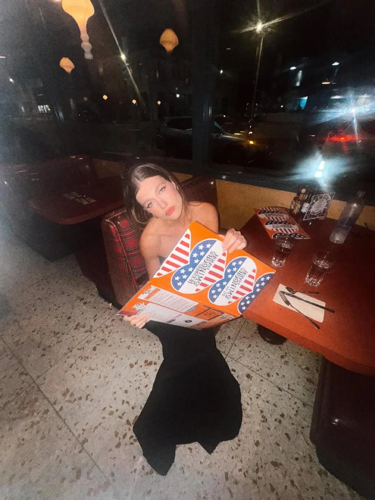 Κλέλια Ανδριολάτου: Έκλεψε τις εντυπώσεις στο Oscar πάρτι του Elton John στο Λος Άντζελες 6 Κλέλια Ανδριολάτου