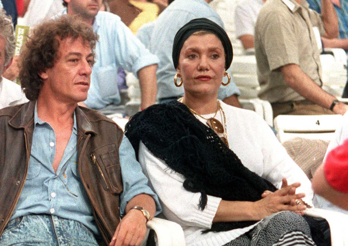 Πώς η Μαρινέλλα συνέθεσε και ερμήνευσε «Με τoν Γκάλη, τον Γιαννάκη» για να τιμήσει τον μπασκετικό Άρη