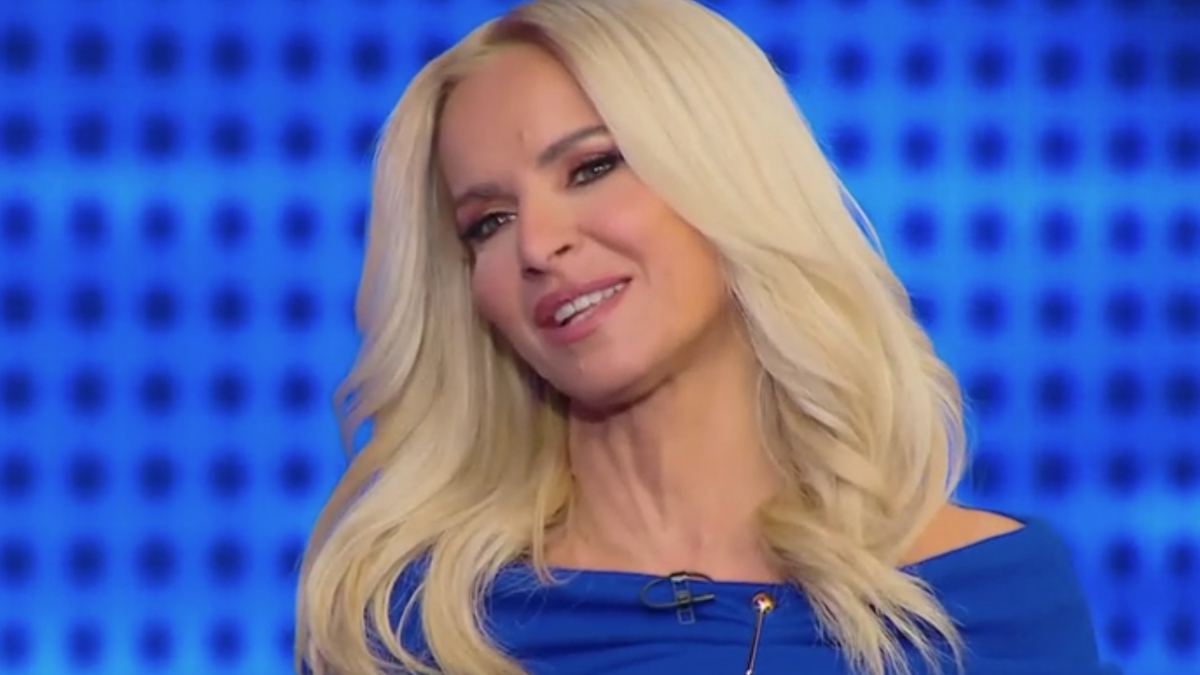 The Chase: Η Μαρία Μπεκατώρου συγκινήθηκε στη συνάντηση με τη δημιουργό του νυφικού της