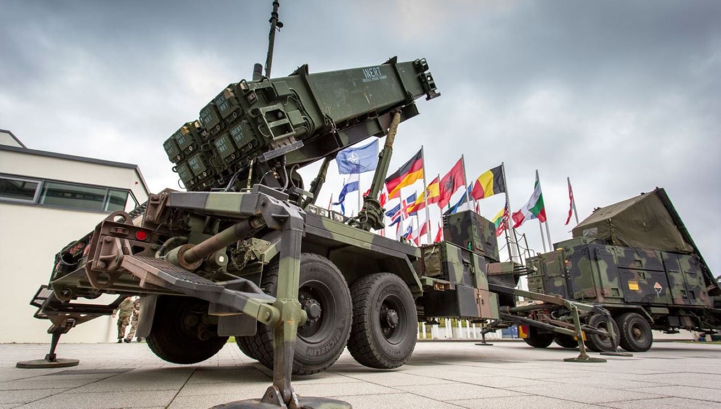 NATO: Ενδυναμώνει την πυραυλική του άμυνα, μετά τον πύραυλο που στόχευε τον εναέριο χώρο της Τουρκίας