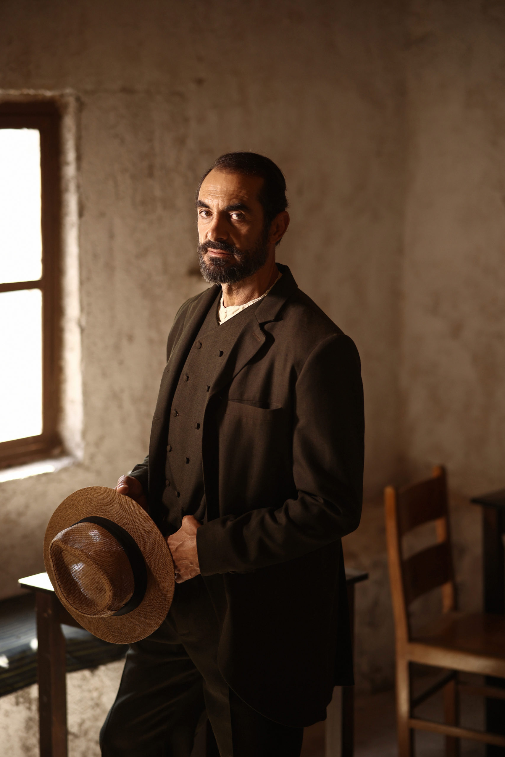 Από Ήλιο σε Ήλιο: Οι ρόλοι και οι περιλήψεις των 2 νέων επεισοδίων της σειράς εποχής της ΕΡΤ 14 Από Ήλιο σε Ήλιο: Οι ρόλοι και οι περιλήψεις των 2 νέων επεισοδίων της σειράς εποχής της ΕΡΤ