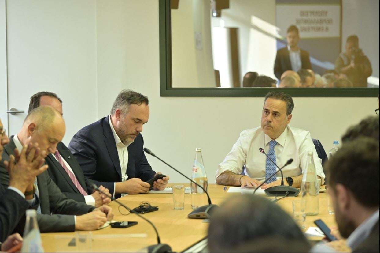 Home 60 Παπασταύρου μετά τη συνάντηση στο ΥΠΕΝ: «Εξασφαλισμένος ο εφοδιασμός – Η ενεργειακή ασφάλεια αποτελεί εθνική προτεραιότητα»