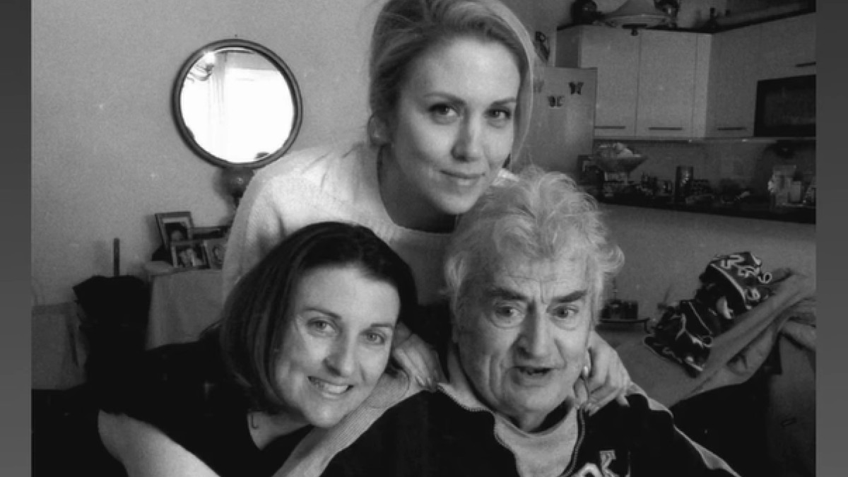 Φωτεινή Πετρογιάννη: «Σήμερα θα γιορτάζαμε τα γενέθλιά σου» – Η συγκινητική ανάρτηση για τον πατέρα της