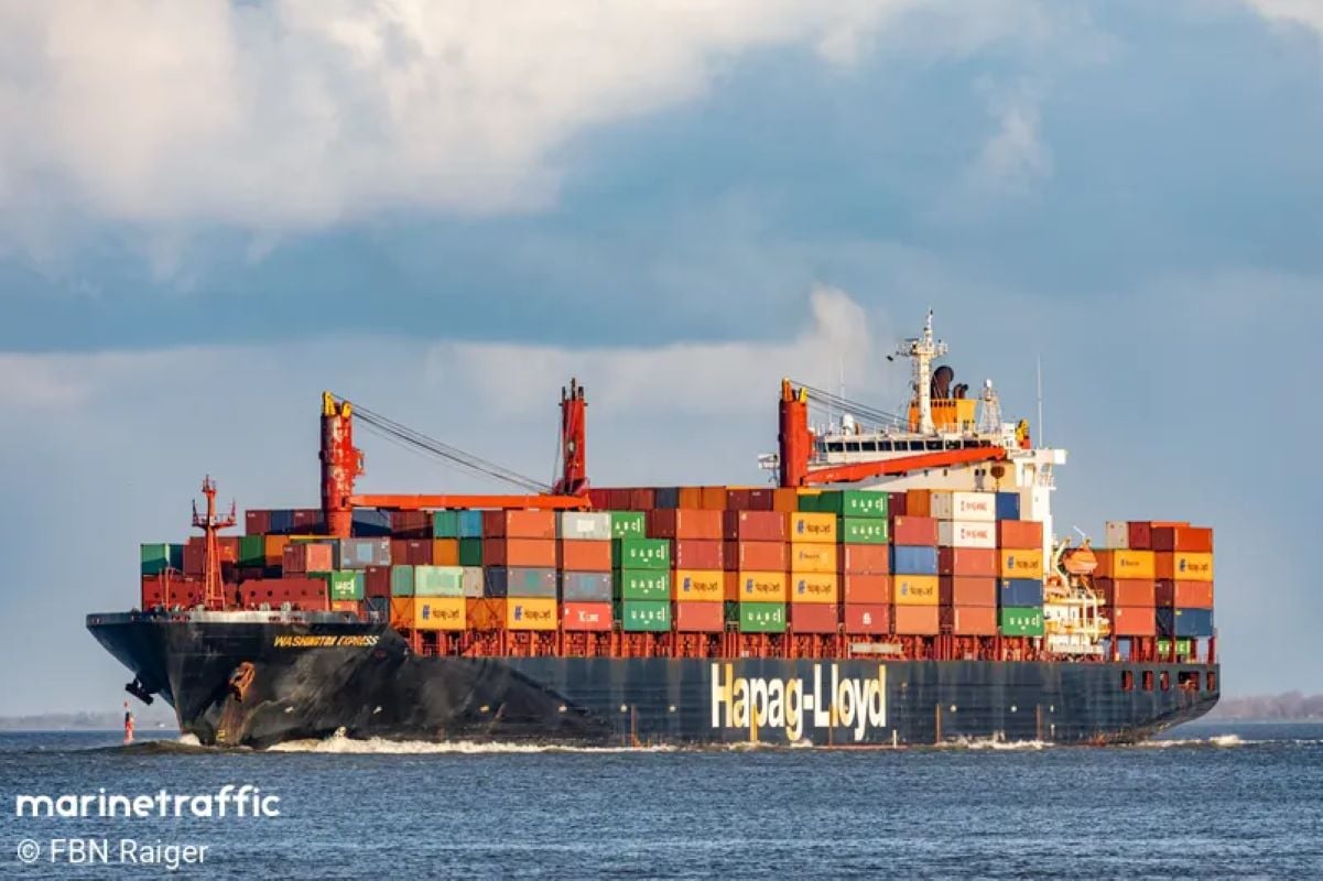 Στενά του Ορμούζ: Το γερμανικό πλοίο «Source Blessing» επλήγη από θραύσματα πυραύλου