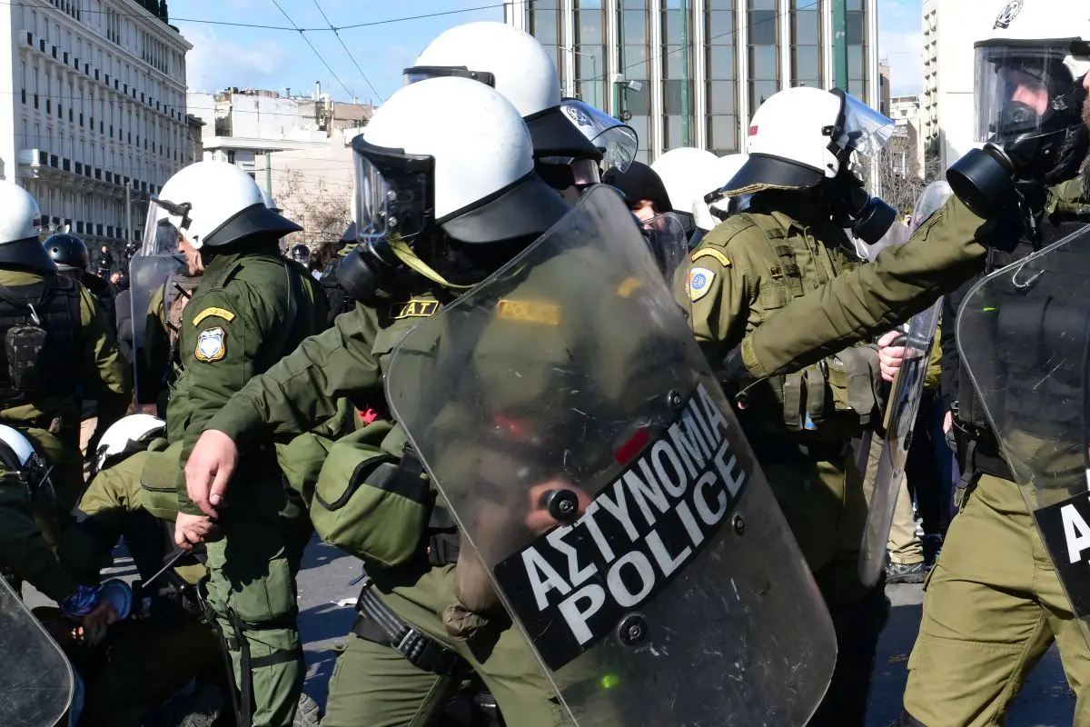 Βασίλειος Κωστέτσος: «Καταπέλτης» για το συλλαλητήριο των Τεμπών – «Αίσχος και προσβολή νεκρών» 8 Επεισόδια στο συλλαλητήριο για τα Τέμπη