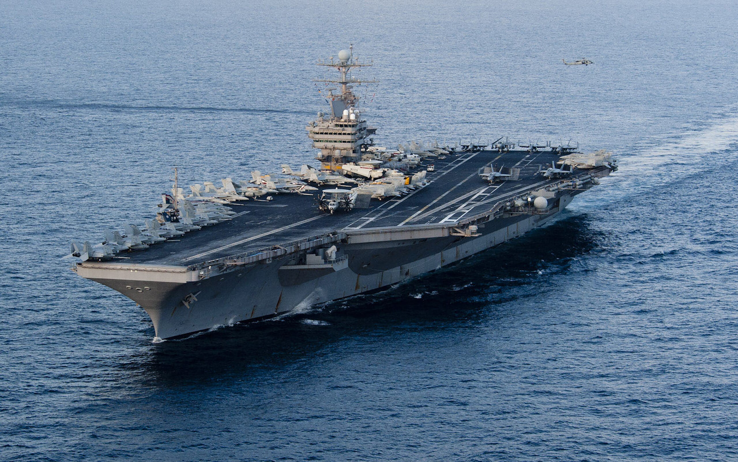 ΗΠΑ: Το αεροπλανοφόρο USS Abraham Lincoln εντείνει τις δράσεις κατά του Ιράν